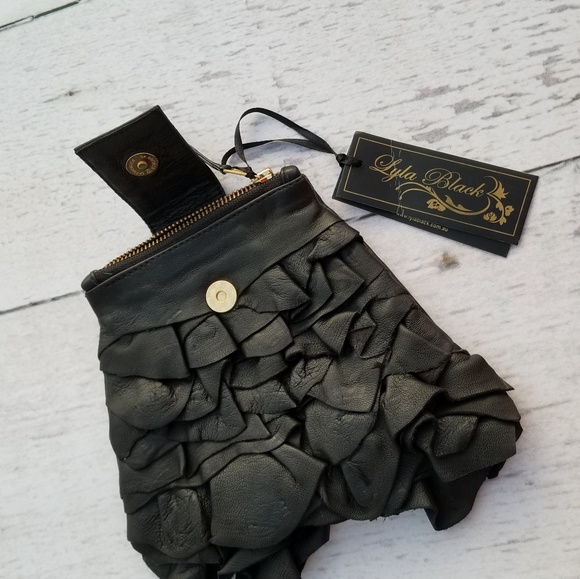 Lyla Black Ruffle Leather Clutch evening coin bag - Picture 4 of 5